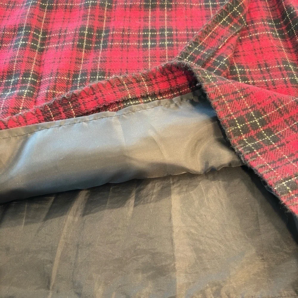 Eddie Bauer Size 8 Tartan Plaid Faux Wrap Skirt Wool Red and Black Fully Lined